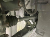 お車を安心してお乗りいただく為には、足回りの定期点検が欠かせません。サービスサポート(有償保証)では無料点検もご提供しており、安心のカーライフをお過ごしいただけるサポート体制が整っています。