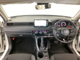 【前方視界】開放的な前方視界!運転がしやすく疲れにくいです♪窓が大きく、見通しがとっても良いおクルマですよ♪