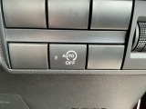 ガソリンを節約するのがアイドリングストップ。普段通りの運転で状況に応じてクルマ自身が判断してアイドリングストップし、エコドライブを行って経済的な走行を実現します