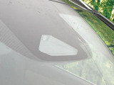 【トヨタセーフティセンス】走行中に前方の車両等を認識し、衝突しそうな時は警報とブレーキで衝突回避と被害軽減をアシスト。より安全にドライブをお楽しみいただけます。