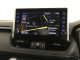 ナビを装備。タッチパネル式で使いやすく、お出かけもラクラクです。