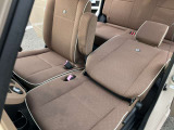 入庫した車両は美装斑がクリーニング☆専用洗剤や機械を使います。 安い!!でも綺麗をモットーに内外装ともに魂を込めて仕上げています