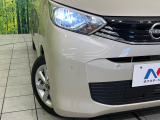 【LEDヘッドライト】悪天候や夜間走行時も良好な視界を確保し安心して運転できる高輝度LEDヘッドライトを装備!点灯速度が早く、消費電力も抑えられています。