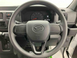 3.「認定中古車カルテ」は、走行距離や修復歴に加えてキズ・凹みの有無・状態や消耗品の交換、過去の整備状況がわかります。
