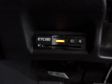 ETC付。高速道路の料金所はキャッシュレスで通過です。サービスエリア等にあるスマートインターの出入りも利用可能でとっても便利。ご納車後すぐにお使い頂けるようセットアップしてのお渡しとなります。