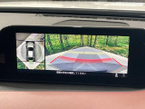 【360&deg;ビューモニター】専用のカメラにより、上から見下ろしたような視点で360度クルマの周囲を確認することができます☆死角部分も確認しやすく、狭い場所での切り返しや駐車もスムーズに行えます。