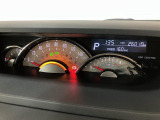 見やすい3眼メーター!走行距離も少ないお買い得価格車ですよ♪