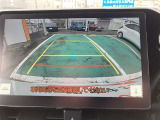 バックガイドモニターで、後方を確認しながら安心して駐車することができます。運転初心者も熟練者も必須の機能ですよ!