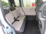 当社の展示車両は全社クリーニング済み!徹底したルームクリーニングを行っておりますので、安心して気持ちよくお乗りいただけます。エンジンルームも洗浄済みです!