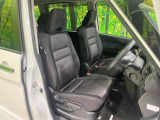 運転席シート廻りは使用感も少なく、良好な状態となっています。丁寧に使われていたことがよくわかりますね。