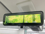 【デジタルルームミラー】後席の大きな荷物や同乗者で後方が確認しづらい時でも安心!カメラが撮影した車両後方の映像をルームミラー内に表示。クリアな視界で状況の確認が可能です!