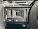 手元でナビの音量調整等が出来るのでナビの操作によるわき見運転を防止することが出来ます。