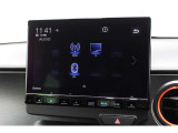 フルセグTVやDVDの視聴、Bluetoothオーディオも接続出来ます。