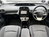 プリウス 1.8 S セーフティ プラス ワンオーナー 修復歴無し