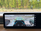車体の下や後輪付近を映し出すインビジブルフードビュー!