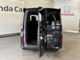 わくわくゲートも搭載されておりますので、狭い駐車場でも荷物の出し入れが可能です!