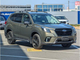 SUBARUのメカニックは様々な研修などを通じて腕を磨き、専用機器を用いながら高度な点検・整備を行います。SUBARU車のアフターケアは、専門スタッフにお任せください。