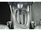 トヨタならではの「3つの安心」をセットにした『トヨタ認定中古車』です。「まるごとクリーニング」「車両検査証明書」「ロングラン保証」付き。
