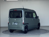 バックカメラが付いているのでバックでの車庫入れも安心です。