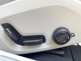 【パワーシート】スイッチ一つで簡単にシート位置の微調整が可能!電動だから力もいりません!自分に最適なシートポジションにセットして、快適なドライブをお楽しみください。