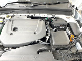 当店の認定中古車(VOLVO APPROVED CAR)はメーカー基準の車齢・走行に応じた内外装・機関の176項目もの項目に厳密な点検を実施。すべての基準を満たした自信を持ってお届けする中古車です。