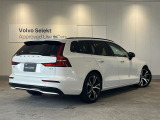 V60 アルティメット B4 ダーク エディション 