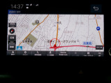 ホンダ純正ナビGathers(LXU-242NBi)を搭載。知らない、初めての道でも安心。メーカーオプションのフルセグTVやDVD再生、Blurtoothも使用できます。