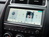運転席、助手席ともに3段階で強弱が調整可能なシートヒーター&クーラーを装備!暑い日や寒い日でも快適なドライブをサポート♪