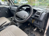 当社の車両は基本的に現状販売となりますので現車確認をお願い致します。遠方で現車確認ができない場合はノークレームノーリターンとなります。また外出が多いのでご来店の際は事前にご連絡をお願いいたします。