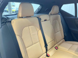 VOLVOのシートは人間工学に基づいた設計となっており長時間の運転でも疲れにくいと定評があります。