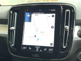 【9インチタッチスクリーン純正HDDナビ】「Apple Car Play」「Android Auto」対応のボルボ先進ナビゲーション「SENSUS」。最新地図データへ無料更新してお渡しします。