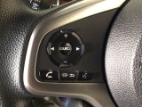 ステアリングリモコンは、運転中でも簡単に音量調整やチャンネル変更もできます!わき見運転防止にもつながるので安心です♪