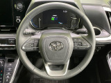 【純正革巻きステアリング】上質な革を使用することで、手にしっかり馴染みとても運転しやすいハンドルです♪