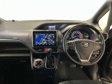 分かりやすく操作しやすい運転席まわりです☆