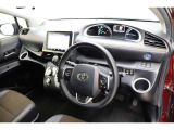 見通しの良いスッキリとした視界で、どなたでも運転しやすいです♪運転のしやすさは疲れにくさにも繋がりますよね♪