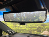 【デジタルインナーミラー】後席の大きな荷物や同乗者で後方が確認しづらい時でも安心!カメラが撮影した車両後方の映像をルームミラー内に表示。クリアな視界で状況の確認が可能です!