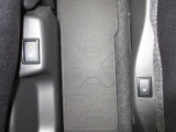 運転席&助手席シートヒーターが付いてます。寒い冬でもスイッチONで座面をあたたかくして、ドライブをさらに快適にしてくれます。