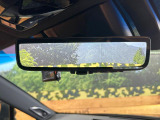 【デジタルインナーミラー】カメラが撮影した車両後方の映像をルームミラー内に表示。クリアな視界で状況の確認が可能です!※ドラレコ機能ご利用には別途SDカードをご用意いただく場合があります。