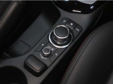 運転しながらでも手元を見ずに操作可能なマツダコネクトの操作ダイアルです!