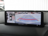 360&deg;ビューモニターを搭載しています。コーナーセンサーと合せてお使いいただくことで、安全、安心にお車の取り回しを行っていただけます。