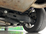 お車を安心してお乗りいただく為には、足回りの定期点検が欠かせません。サービスサポート(有償保証)では無料点検もご提供しており、安心のカーライフをお過ごしいただけるサポート体制が整っています。
