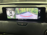 【360&deg;ビューモニター】専用のカメラにより、上から見下ろしたような視点で360度クルマの周囲を確認することができます☆死角部分も確認しやすく、狭い場所での切り返しや駐車もスムーズに行えます。