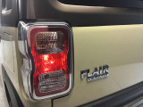 ブレーキランプはLED仕様となっております。後続車への視認性にも優れています。