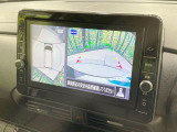 【マルチアラウンドモニター】専用のカメラにより、上から見下ろしたような視点で360度クルマの周囲を確認することができます☆死角部分も確認しやすく、狭い場所での切り返しや駐車もスムーズに行えます。