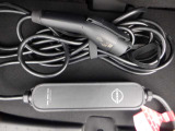 充電ケーブル付いております。