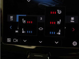 Google搭載によりさまざまな機能をハンズフリー操作できます。フロントにはシートヒーター&シートエアコン、ステアリングホイールヒーターを装備!北欧スウェーデン発祥のブランドならではのオプションです。