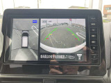 アラウンドビューモニターです☆車の前後左右にカメラがついており駐車時には上から車を見たような画面が見れますので、4方向の状況を確認することができる便利な機能です☆