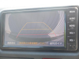 バックカメラも装備しています。気になる後ろの見通しや車庫入れにも大活躍!運転が困難な場所でもしっかりサポート!心強い味方のモニターです。【バックカメラ】付の車って1回乗るとクセになります。