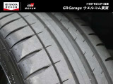 タイヤの残り溝もまだまだ十分あります。