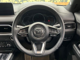 【純正革巻きステアリング】上質な革を使用することで、手にしっかり馴染みとても運転しやすいハンドルです♪